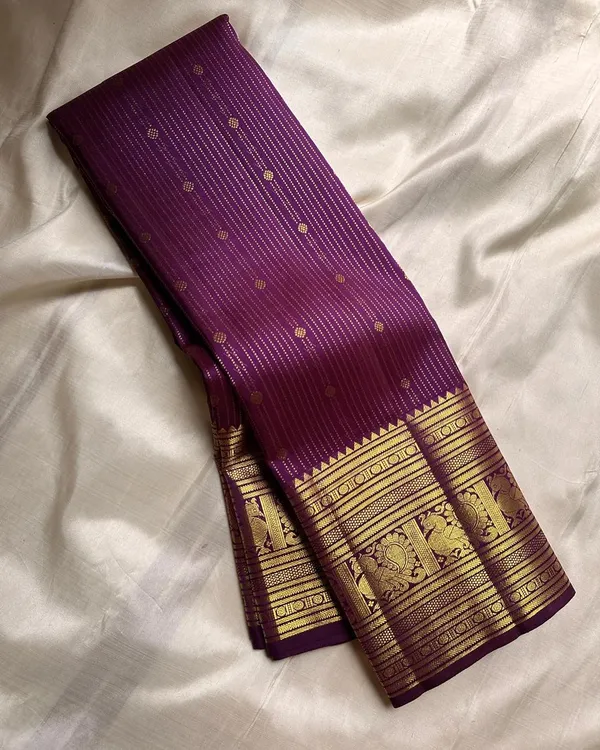 Soft_Banarasi_Lichi_Silk_Saree_with_Unstiched_Blouse_Piece