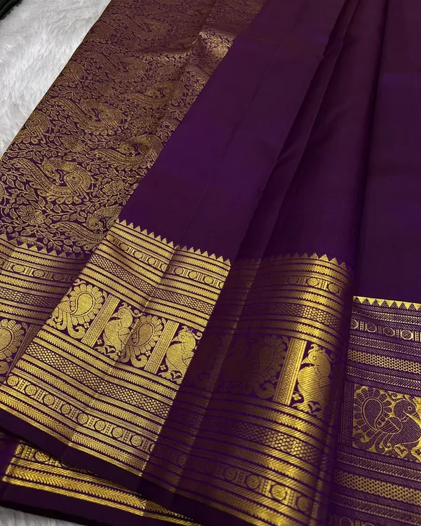 Soft_Banarasi_Lichi_Silk_Saree_with_Unstiched_Blouse_Piece