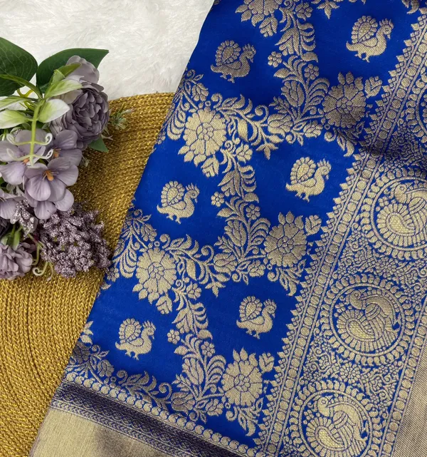 Soft_Banarasi_Lichi_Silk_Saree_with_Unstiched_Blouse_Piece
