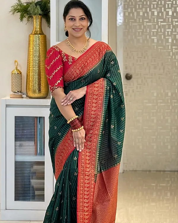 Soft_Banarasi_Lichi_Silk_Saree_with_Unstiched_Blouse_Piece