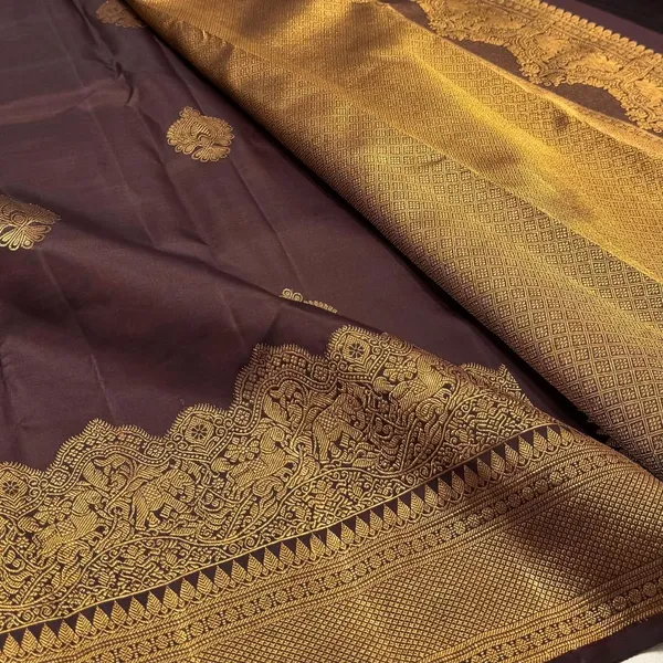 Soft_Banarasi_Lichi_Silk_Saree_with_Unstiched_Blouse_Piece