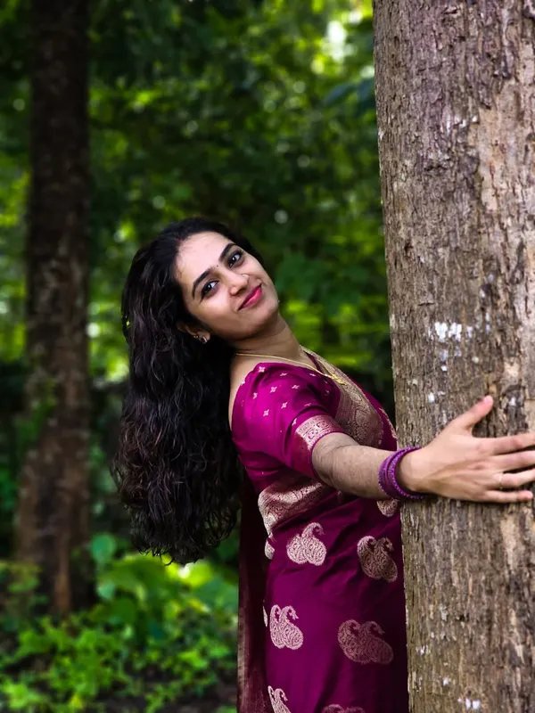 Soft_Lichi_Silk_Saree_with_Unstiched_Blouse_Piece