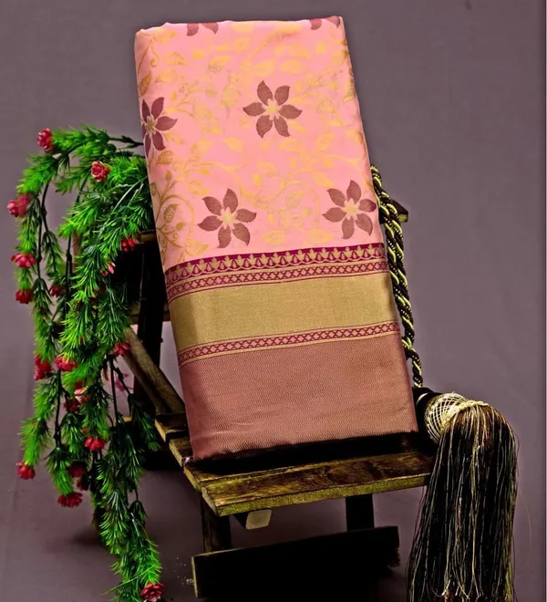 Banarasi_Semi-Silk_Saree_with_Unstiched_Blouse_Piece
