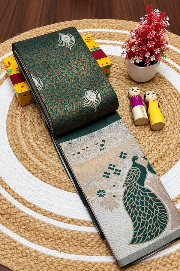 Bottle_Green_&_Ivory_Peacock_Zari_Soft_Silk_Saree