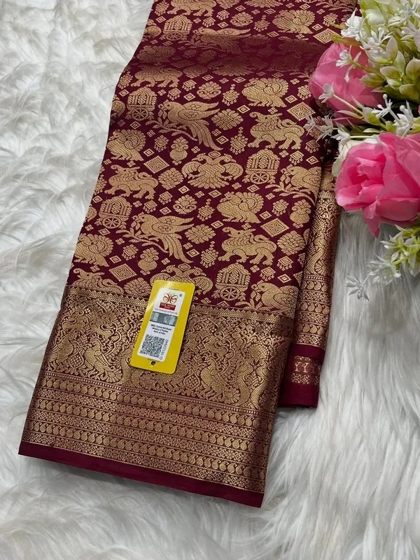 Soft_Lichi_Silk_Saree_with_Unstiched_Blouse_Piece