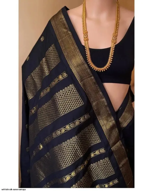 Soft_Lichi_Silk_Saree_with_Unstiched_Blouse_Piece