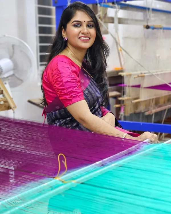 Soft_Banarasi_Lichi_Silk_Saree_with_Unstiched_Blouse_Piece