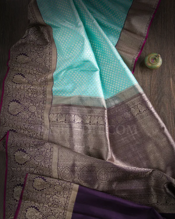 Soft_Banarasi_Lichi_Silk_Saree_with_Unstiched_Blouse_Piece