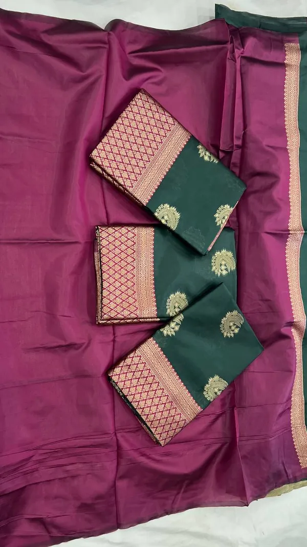 Soft_Lichi_Silk_Saree_with_Unstiched_Blouse_Piece