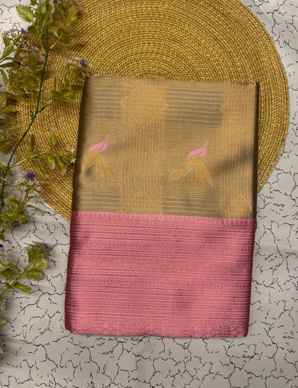 Soft_Banarasi_Lichi_Silk_Saree_with_Unstiched_Blouse_Piece