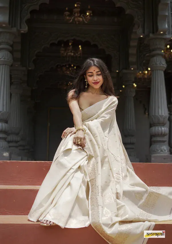 Cotton_Silk_Saree_with_Unstiched_Blouse_Piece