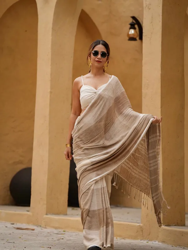Linen__Saree_(With_Unstitched_Blouse)