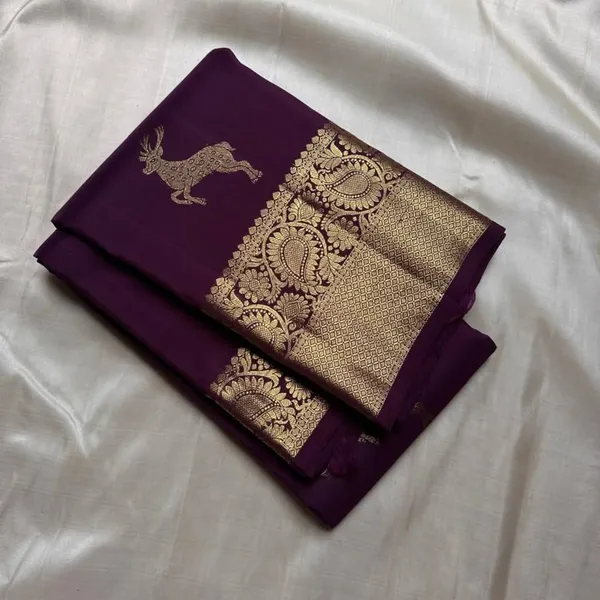 Soft_Banarasi_Lichi_Silk_Saree_with_Unstiched_Blouse_Piece