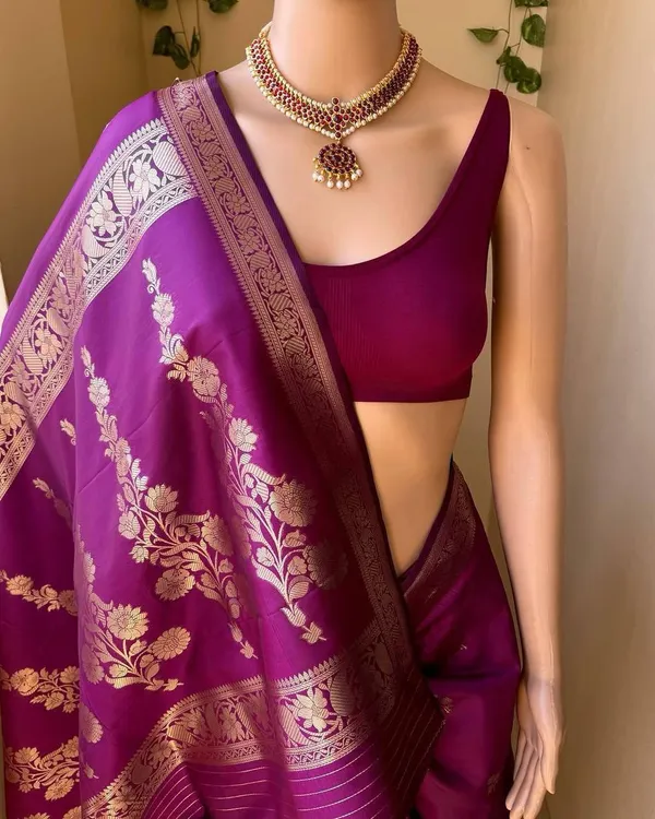 Soft_Banarasi_Lichi_Silk_Saree_with_Unstiched_Blouse_Piece