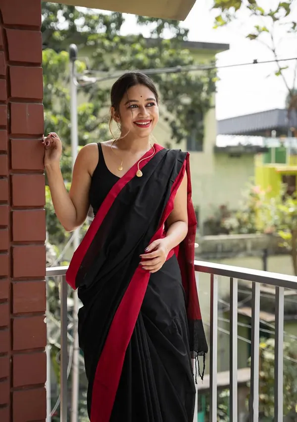 Cotton_Silk_Saree_with_Unstiched_Blouse_Piece