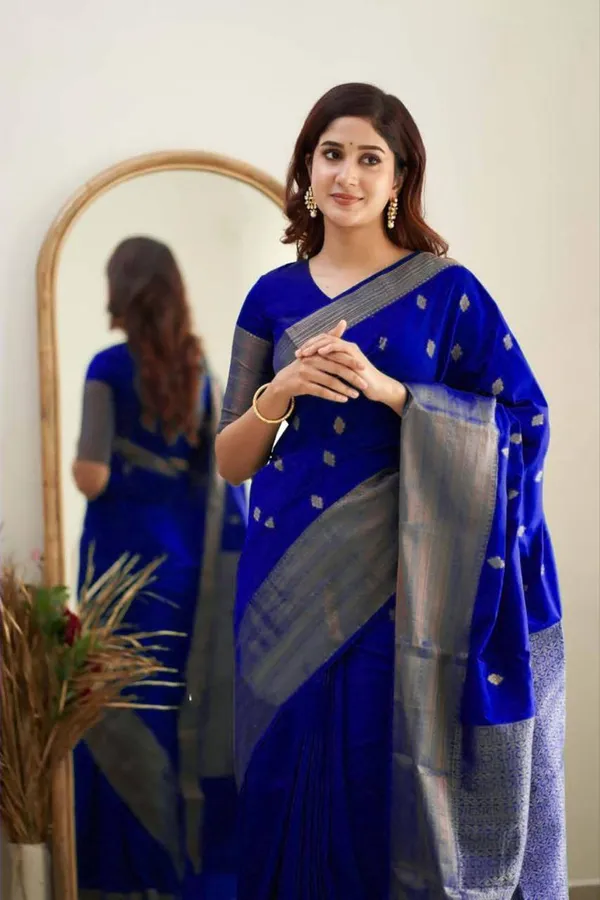 Banarasi_Semi-Silk_Saree_with_Unstiched_Blouse_Piece