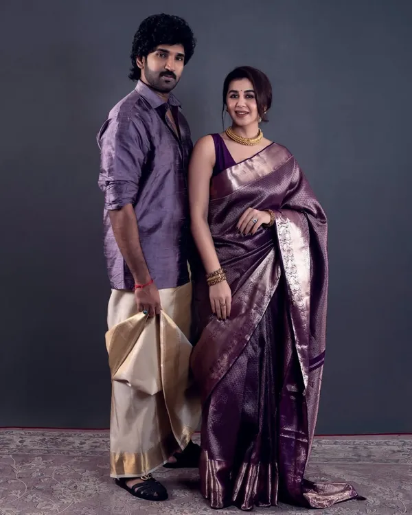 Soft_Banarasi_Lichi_Silk_Saree_with_Unstiched_Blouse_Piece