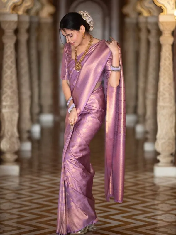 Soft_Banarasi_Lichi_Silk_Saree_with_Unstiched_Blouse_Piece
