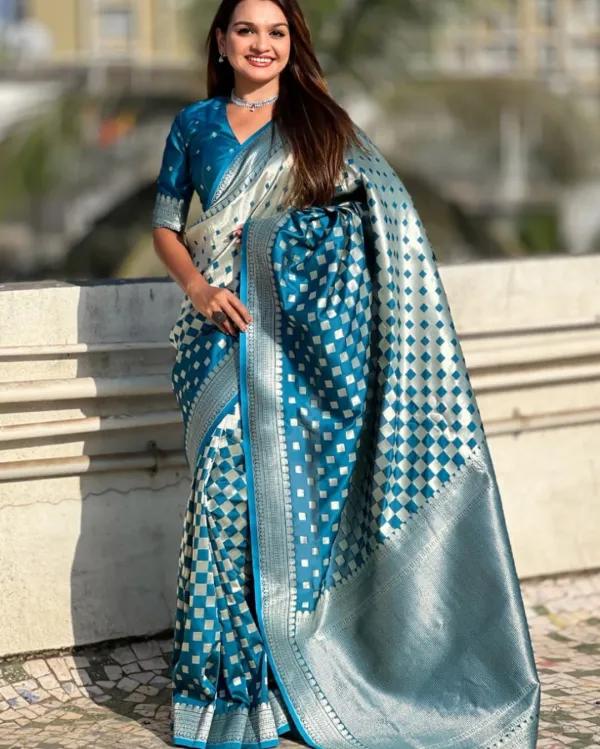 Soft_Banarasi_Lichi_Silk_Saree_with_Unstiched_Blouse_Piece