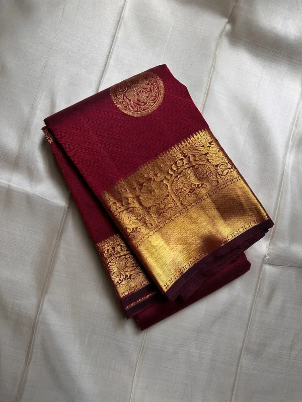 Soft_Lichi_Silk_Saree_with_Unstiched_Blouse_Piece
