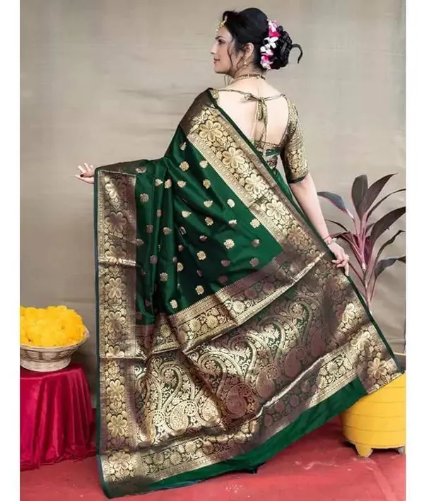 Soft_Banarasi_Lichi_Silk_Saree_with_Unstiched_Blouse_Piece