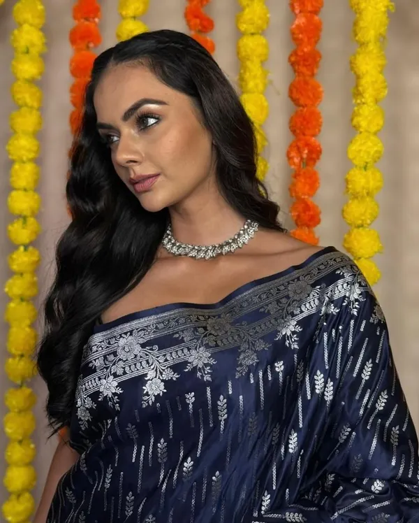 Soft_Banarasi_Lichi_Silk_Saree_with_Unstiched_Blouse_Piece
