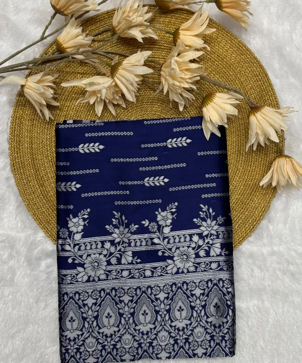 Soft_Banarasi_Lichi_Silk_Saree_with_Unstiched_Blouse_Piece