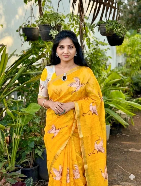 Linen__Saree_(With_Unstitched_Blouse)