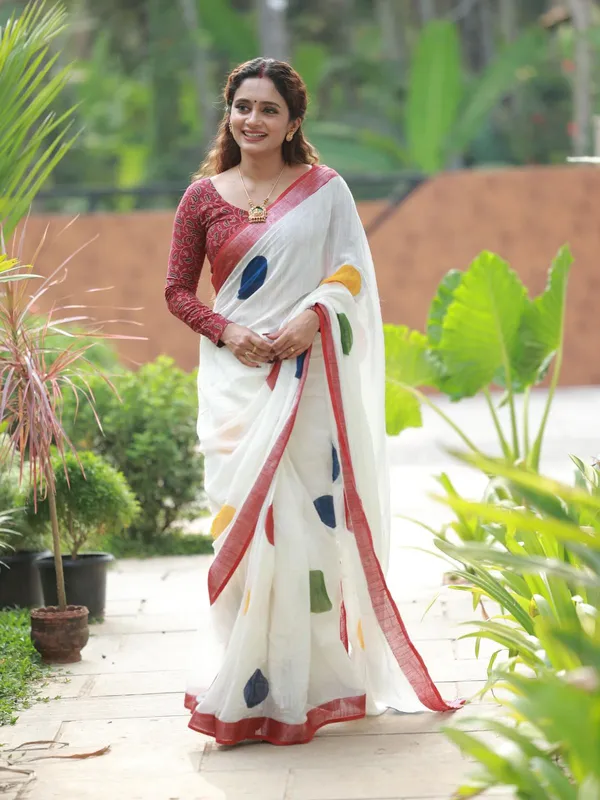 Linen__Saree_(With_Unstitched_Blouse)