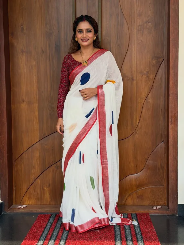 Linen__Saree_(With_Unstitched_Blouse)