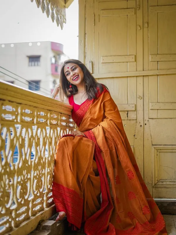 Cotton_Silk_Saree_with_Unstiched_Blouse_Piece