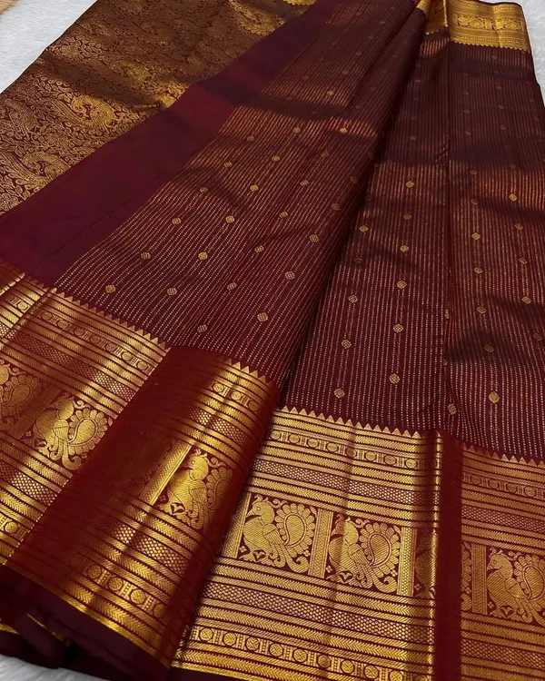 Soft_Banarasi_Lichi_Silk_Saree_with_Unstiched_Blouse_Piece