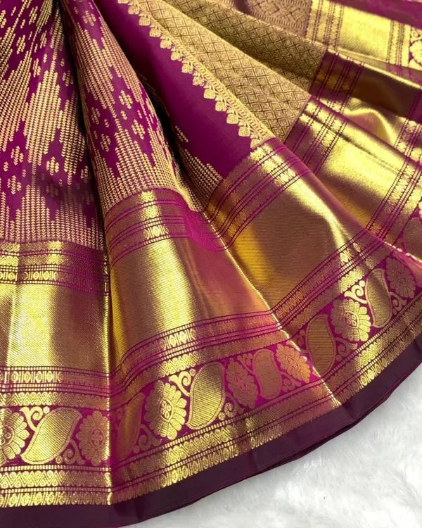 Soft_Banarasi_Lichi_Silk_Saree_with_Unstiched_Blouse_Piece