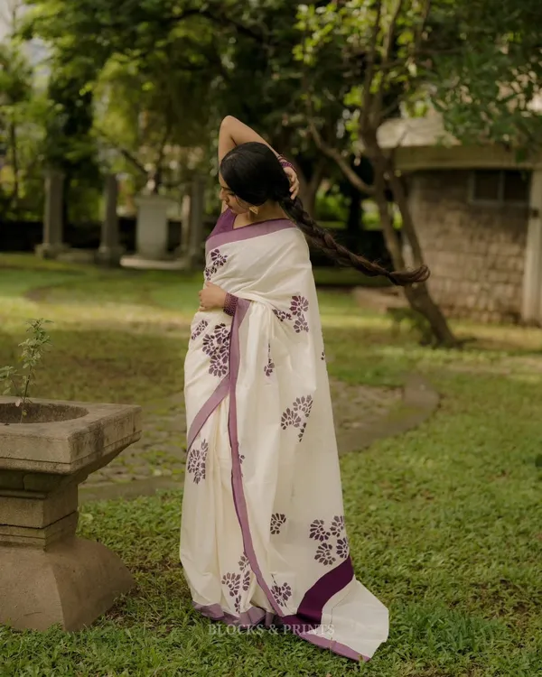 Linen__Saree_(With_Unstitched_Blouse)