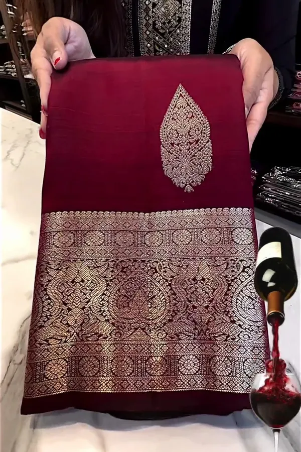 Tremendous_Maroon_Soft_Banarasi_Silk_Saree_With_Supernal_Blouse_Piece