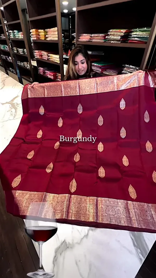 Tremendous_Maroon_Soft_Banarasi_Silk_Saree_With_Supernal_Blouse_Piece