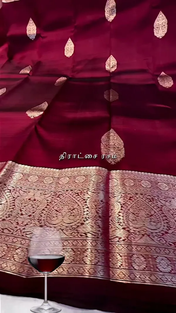 Tremendous_Maroon_Soft_Banarasi_Silk_Saree_With_Supernal_Blouse_Piece