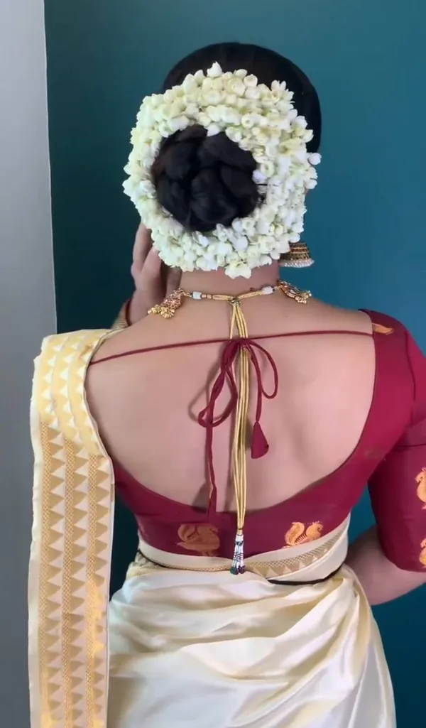 Soft_Lichi_Silk_Saree_with_Unstiched_Blouse_Piece