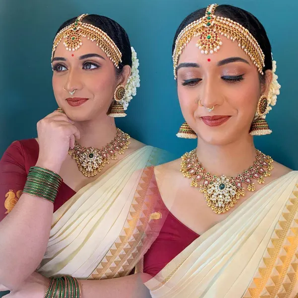 Soft_Lichi_Silk_Saree_with_Unstiched_Blouse_Piece