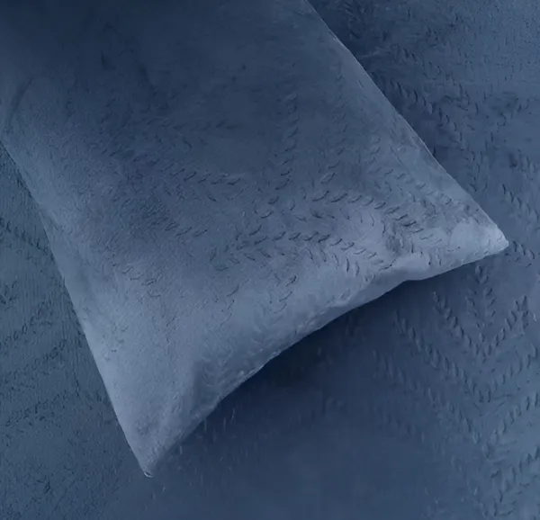 PREMIUM_500_TC_HEAVY_VELVET_WARM__FITTED_BEDSHEET_WITH_ELASTIC_ALL_AROUND_having_Embossing_Floral_design