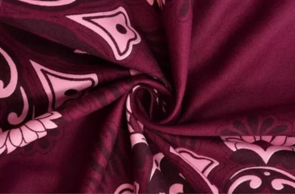 220_TC_Maroon_Color_Design_Single_Bed_Fitted_Bedsheet_Having_Size_36X72_(Fits_Upto_8_Inches_Of_Mattress)
