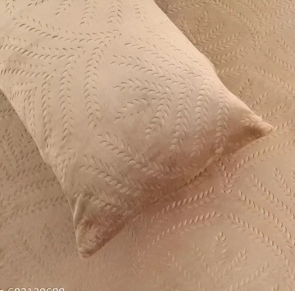 PREMIUM_500_TC_HEAVY_VELVET_WARM__FITTED_BEDSHEET_WITH_ELASTIC_ALL_AROUND_having_Embossing_Floral_design