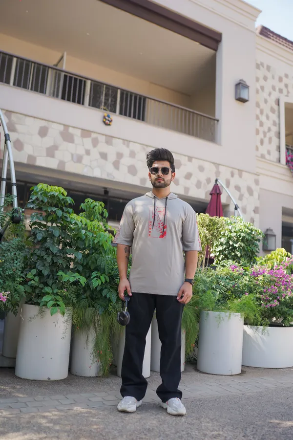 Grey_Cotton_Blend_Printed_Hooded_Neck_Soft_T-Shirt_For_Men