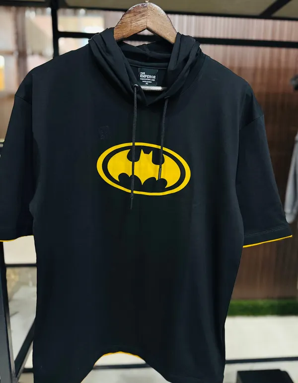 Black_Cotton_Blend_Printed_Hooded_Neck_Soft_T-Shirt_For_Men