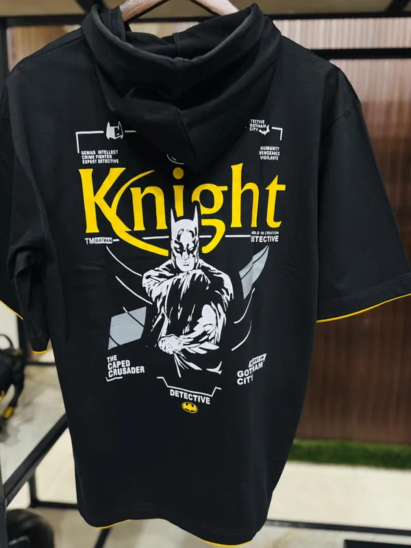 Black_Cotton_Blend_Printed_Hooded_Neck_Soft_T-Shirt_For_Men