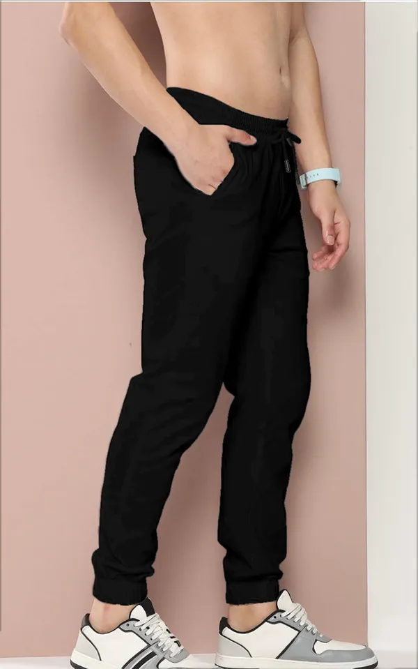 Black_Cotton_Blend_Solid_Mens_slim_fit_Joggers