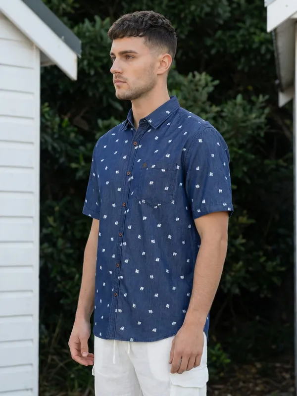 Kuons_Avenue_Men’s_Blue_Printed_Half_Sleeves_Denim_Casual_Shirt_