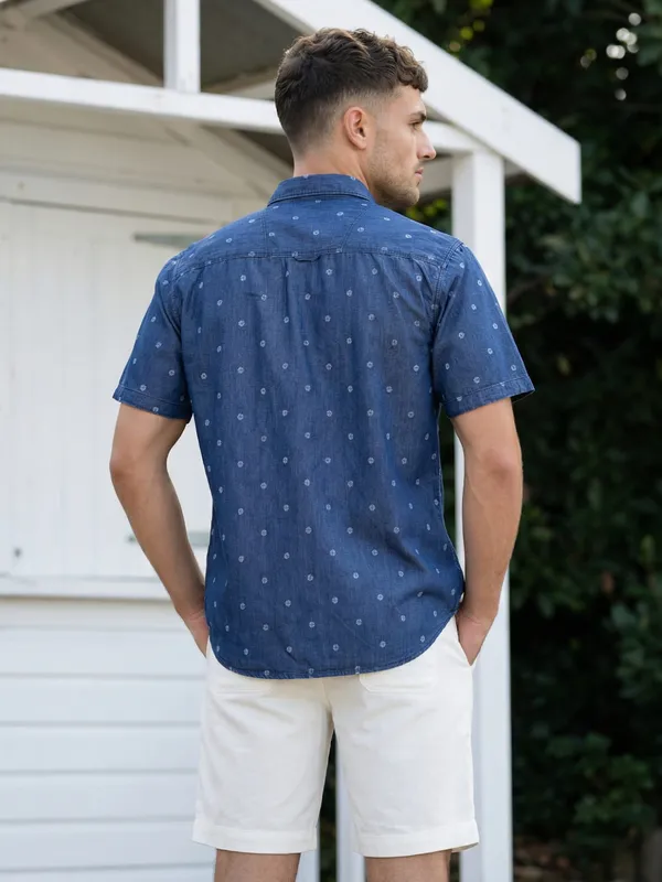 Kuons_Avenue_Men’s_Dark_Blue_Printed_Denim_Casual_Shirt