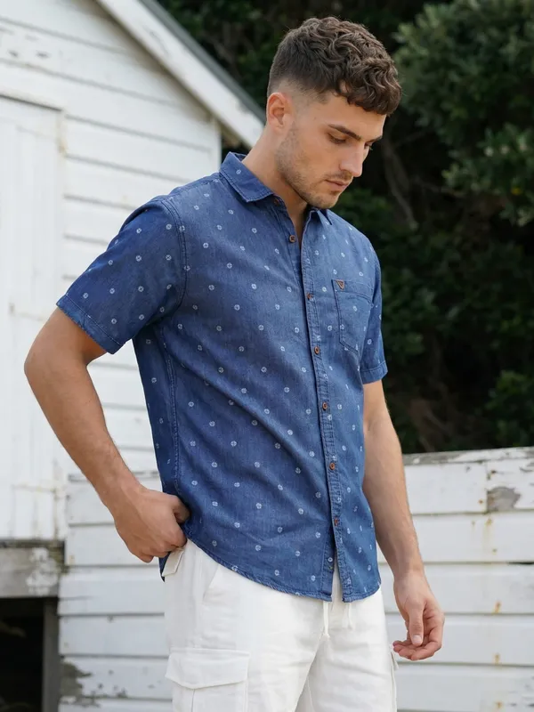 Kuons_Avenue_Men’s_Dark_Blue_Printed_Denim_Casual_Shirt