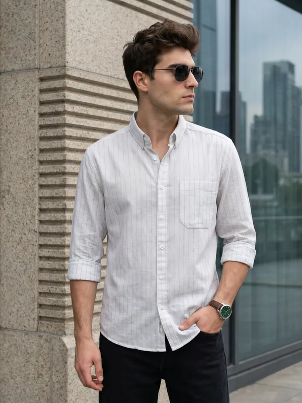 Kuons_Avenue_Men’s_Off-White_Base_&_Sky_Blue_Striped_Linen_Cotton_Casual_Shirt